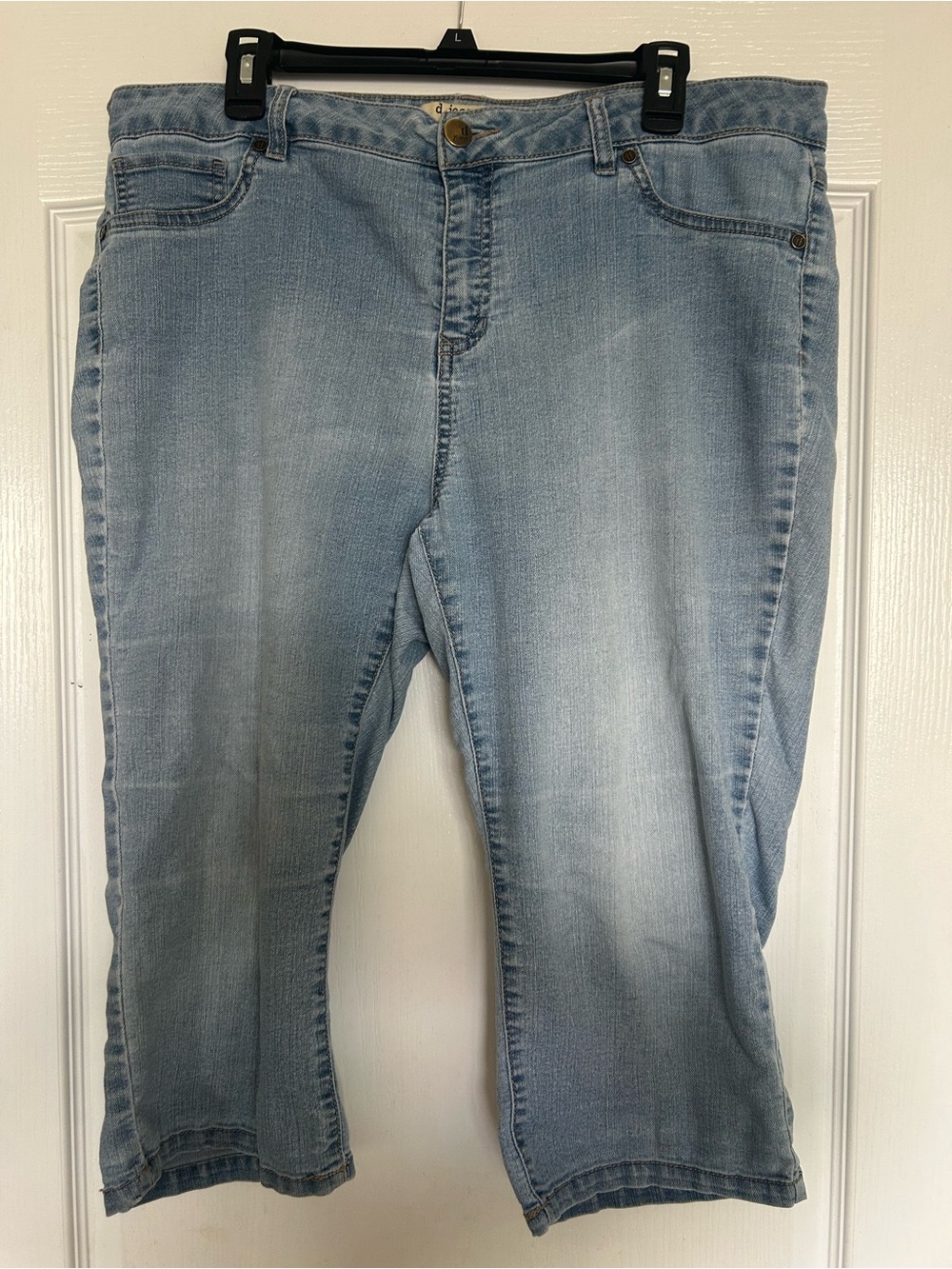 d. jeans Light Blue Cropped Stretch Denim